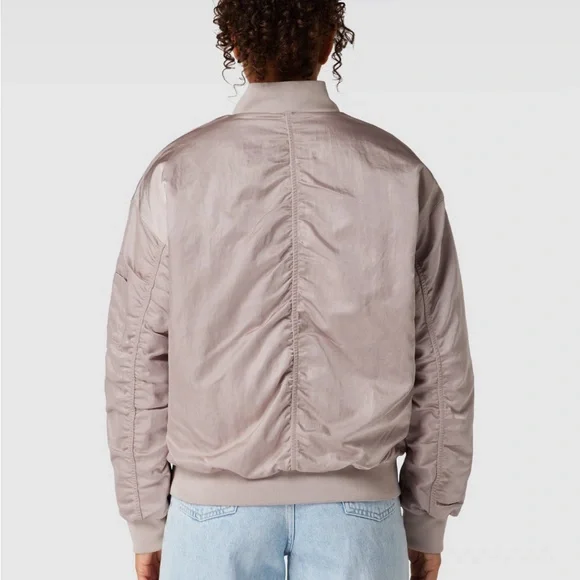 NIKE WOMEN’S REVERSIBLE VARSITY BOMBER JACKET - Picture 3 of 10